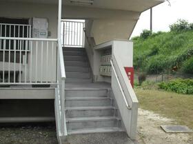 16/16 エントランス