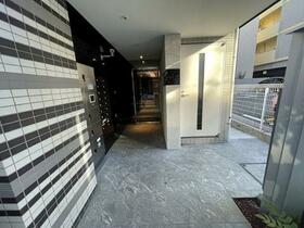 8/8 エントランス