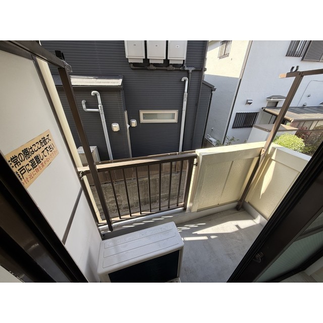 16/23 バルコニー