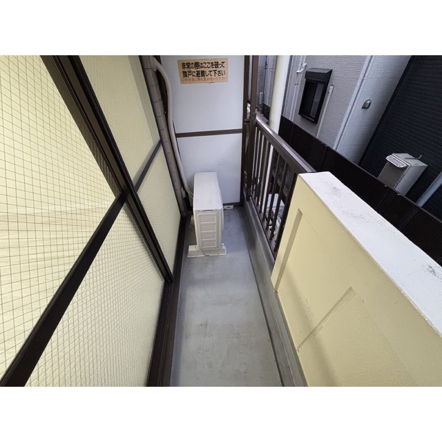 17/23 バルコニー