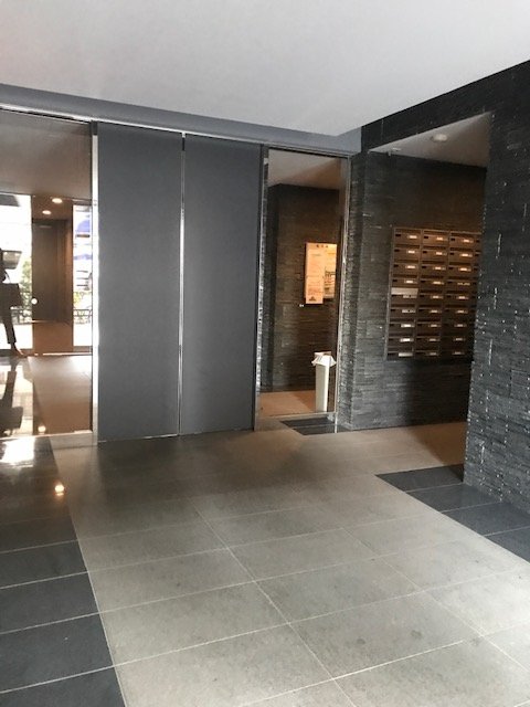 17/23 エントランス