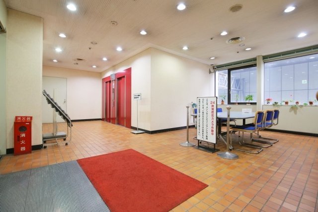 19/20 エントランス