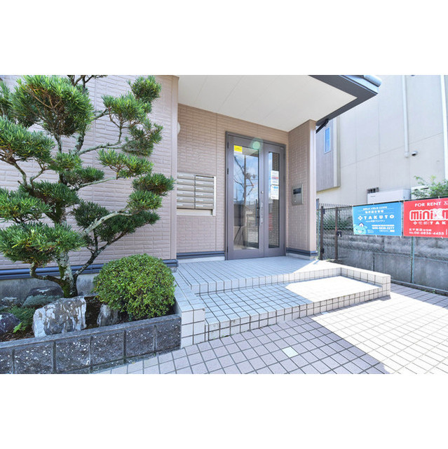 14/20 エントランス