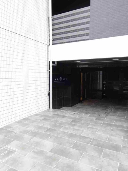 15/21 エントランス