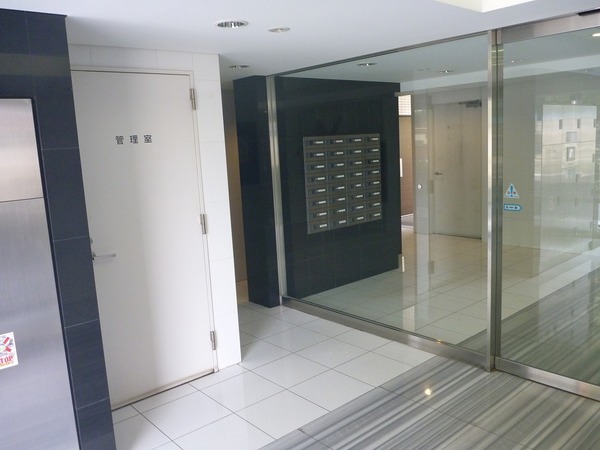 4/4 エントランス