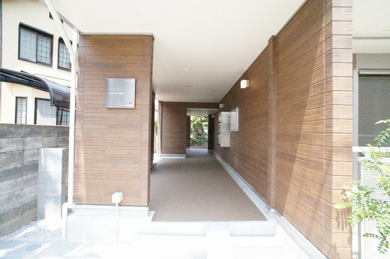 25/25 エントランス