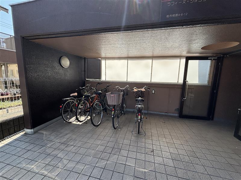 14/14 エントランス