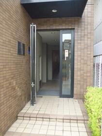 15/16 エントランス