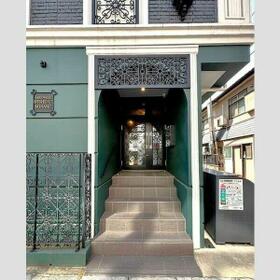 14/15 エントランス