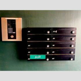 15/15 エントランス