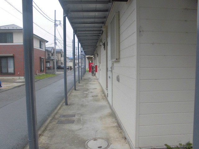 19/27 エントランス