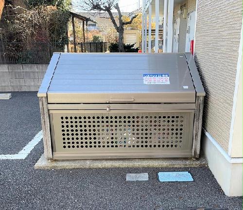 13/14 エントランス