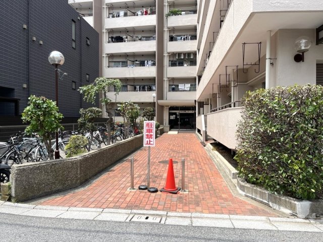 4/5 エントランス