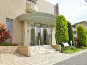 15/16 エントランス