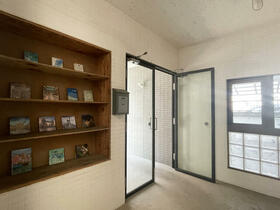 15/16 エントランス