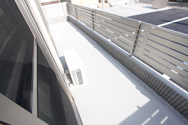 22/27 バルコニー