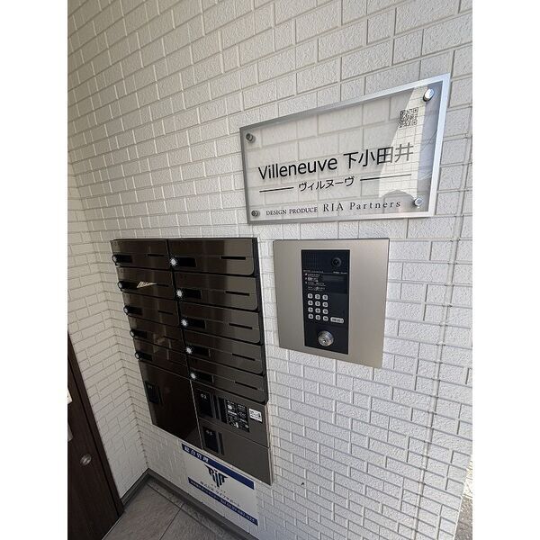 19/19 エントランス