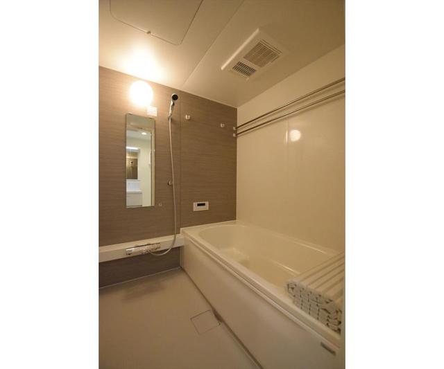 22/29 浴室