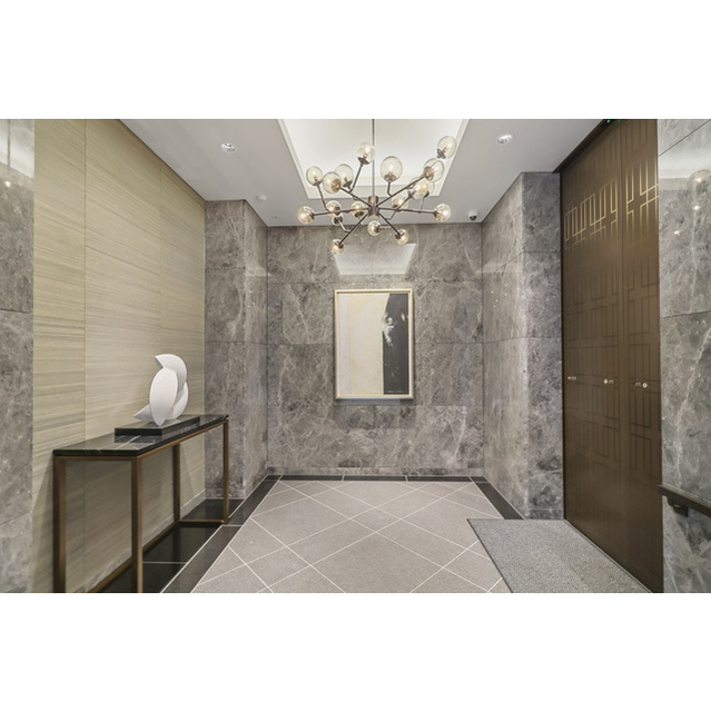 14/14 エントランス