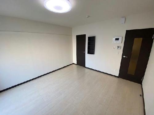 14/14 エントランス