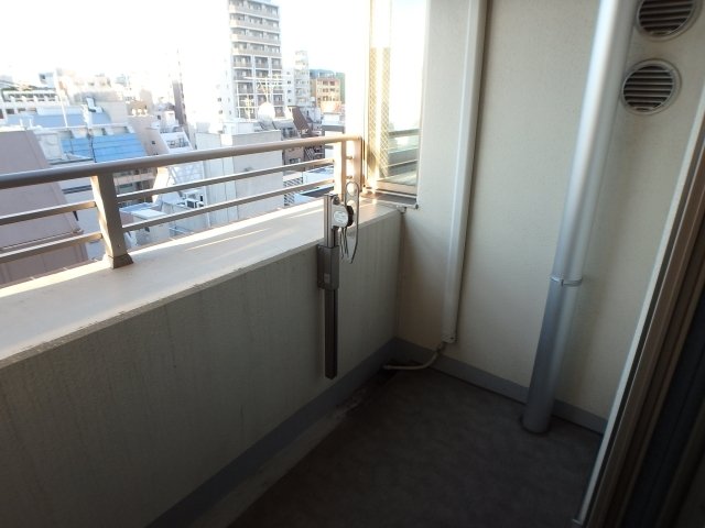 18/27 バルコニー