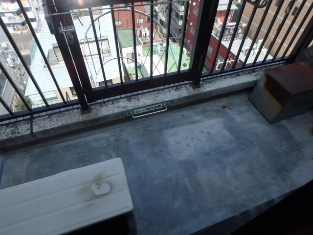 16/27 バルコニー