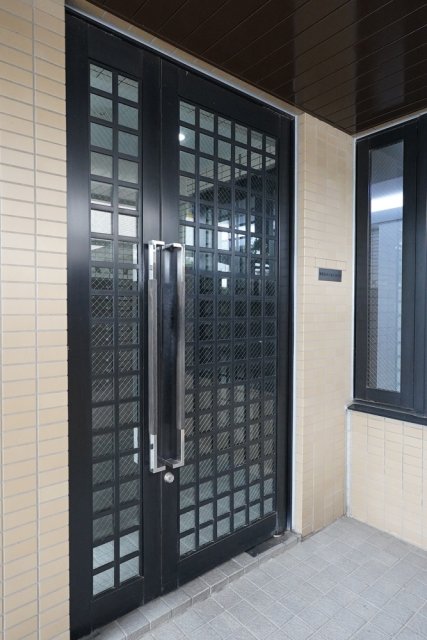 13/21 エントランス