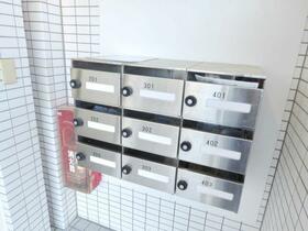 16/16 エントランス