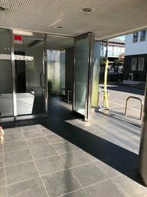 2/2 エントランス