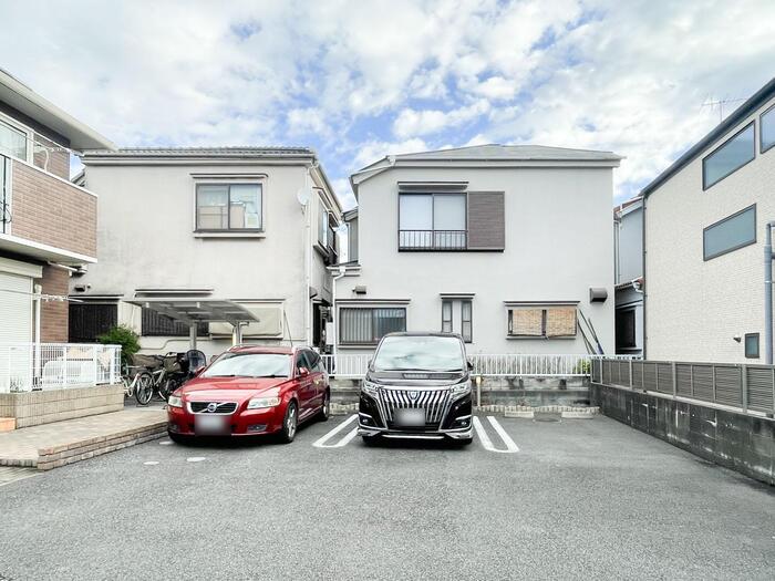 17/18 駐車場