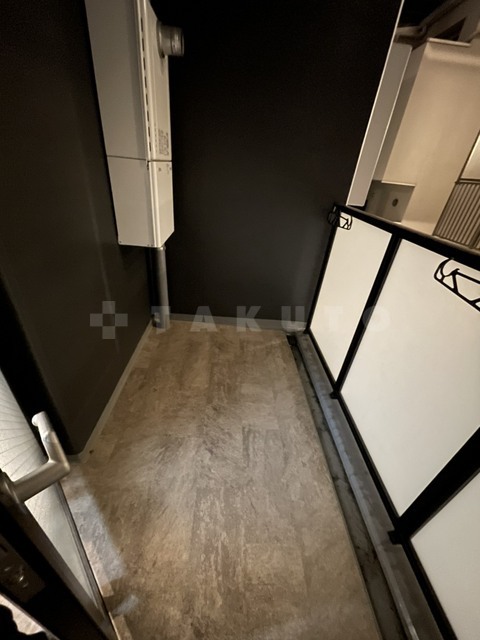 15/26 バルコニー