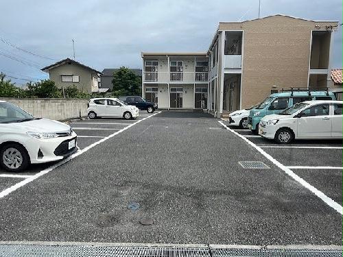 14/14 駐車場