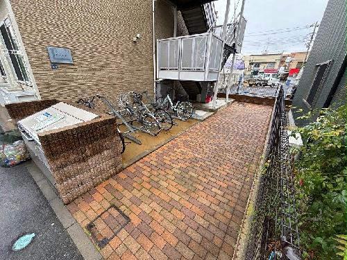 2/2 エントランス