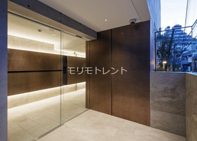 13/16 エントランス