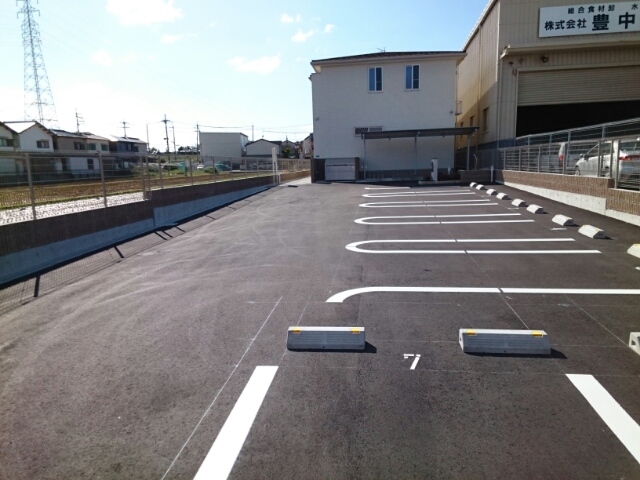 14/20 駐車場