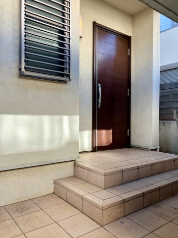 17/18 エントランス