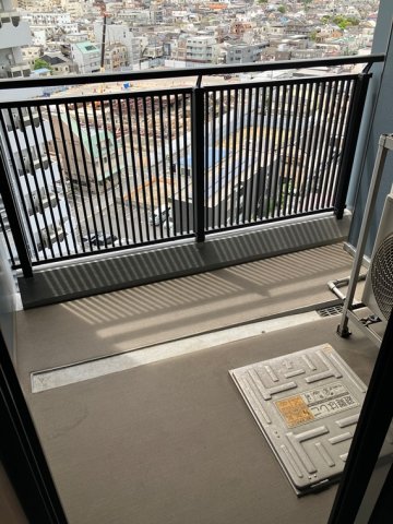 13/18 バルコニー