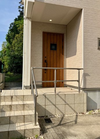 16/17 エントランス