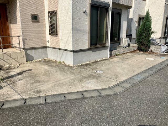17/17 駐車場