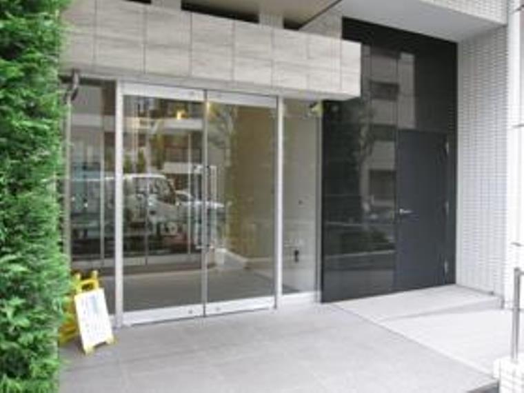 3/3 エントランス