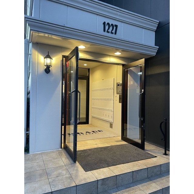 19/21 エントランス