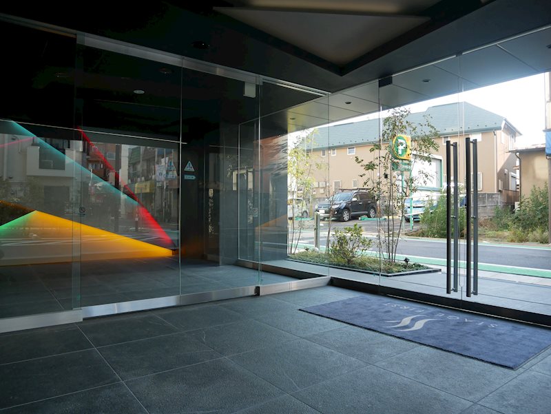 15/15 エントランス