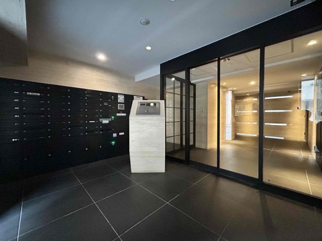 3/4 エントランス