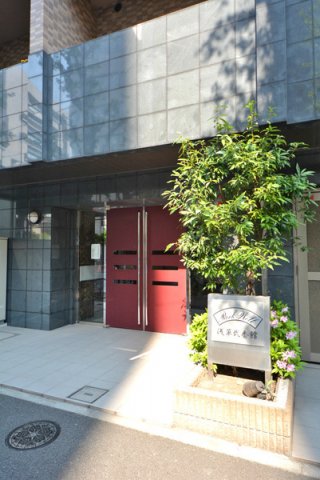 2/3 エントランス