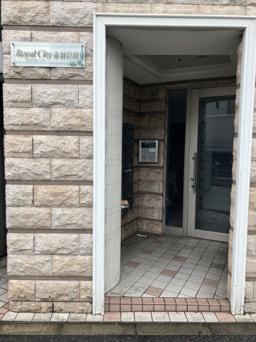 3/3 エントランス