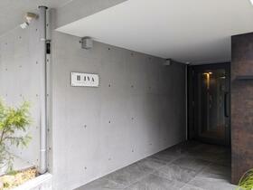 16/16 エントランス