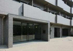 2/2 エントランス