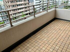 13/16 バルコニー