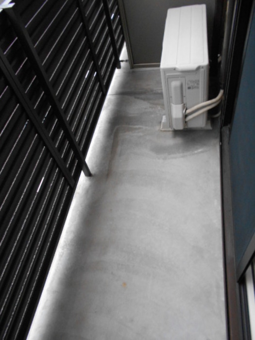 17/26 バルコニー