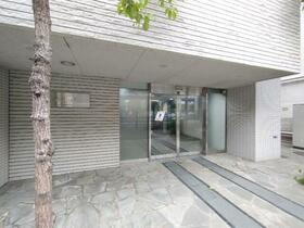 2/2 エントランス